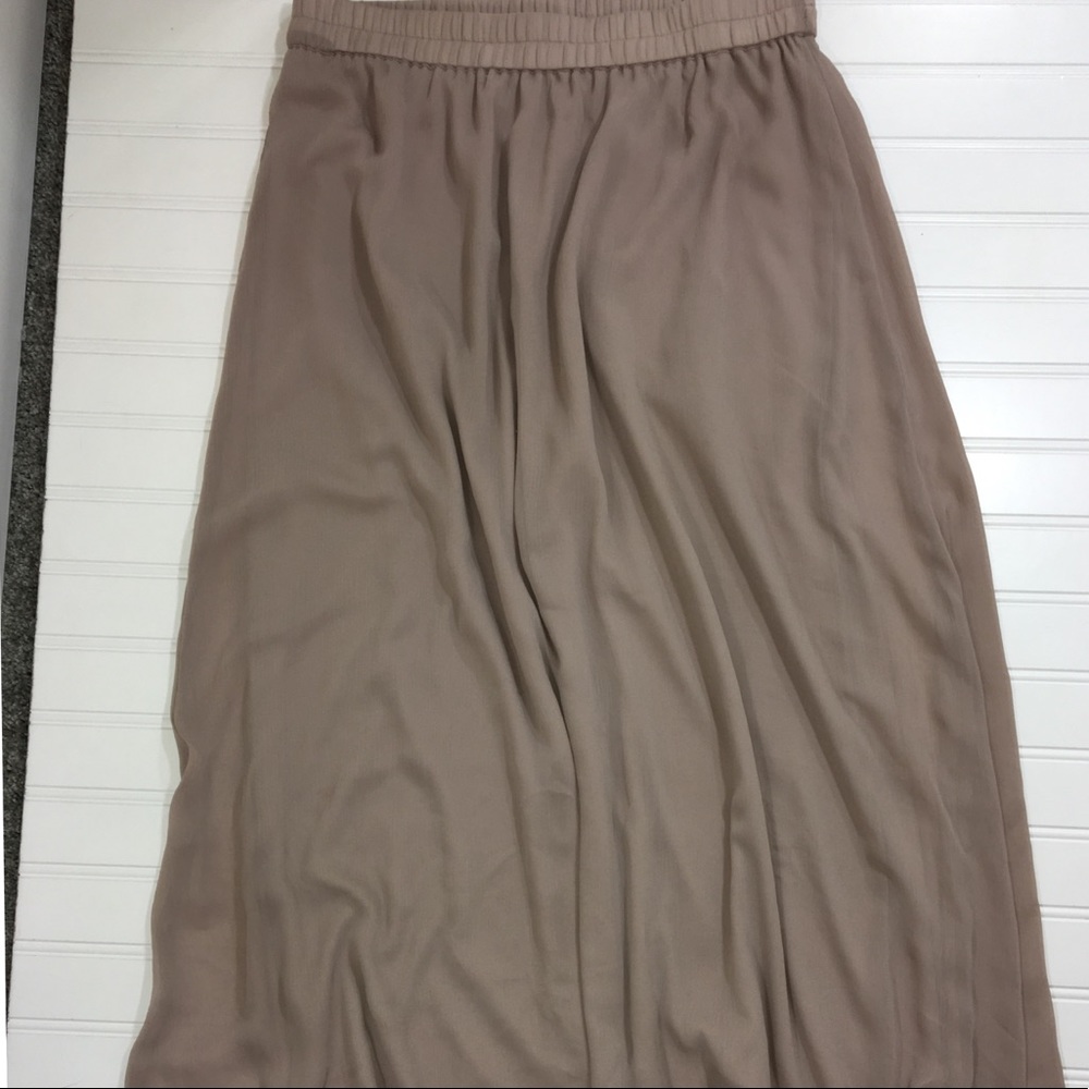 Nude Skirt